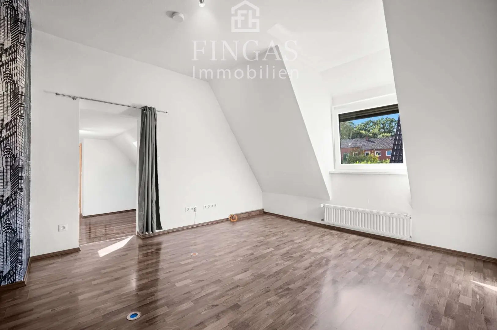Durchgangszimmer OG