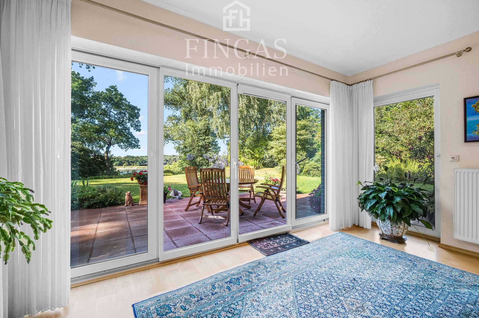 Blick aus dem Wohnzimmer