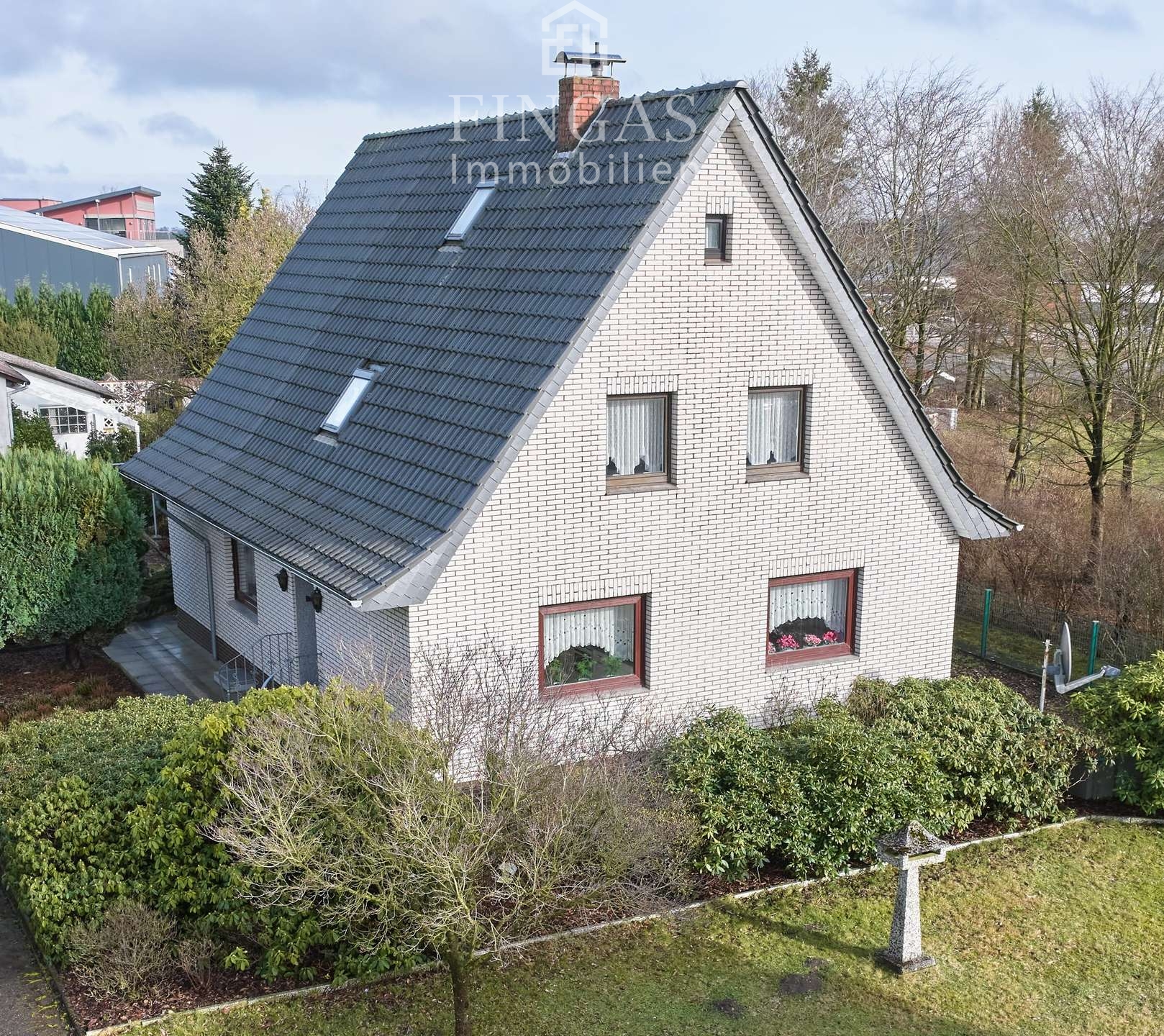 Ritterhude - VERKAUFT***Großes EFH mit parkähnlichem Grundstück***