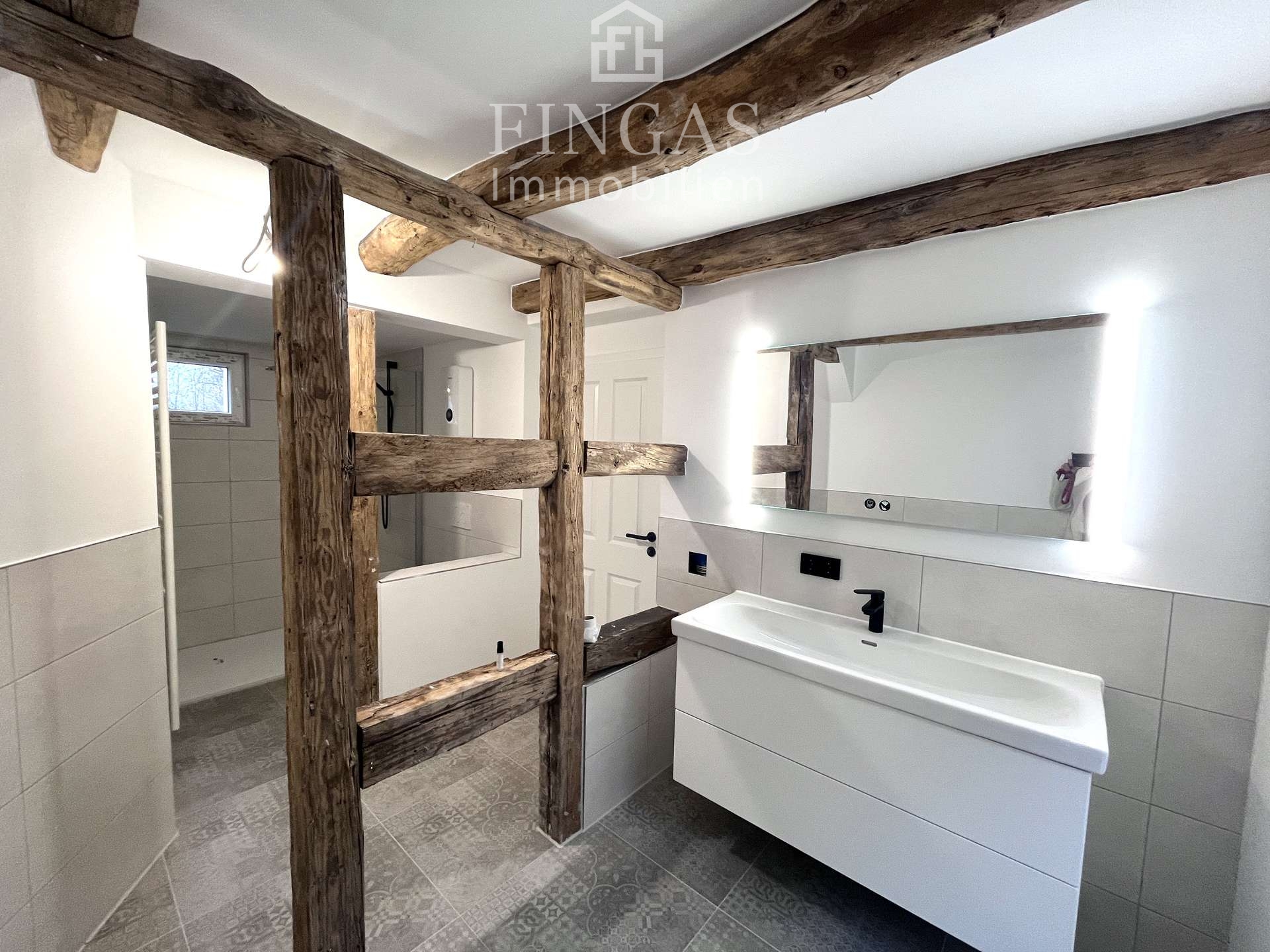 Bruchhausen-Vilsen - VERMIETET***Erstbezug nach Kernsanierung - Helle Erdgeschosswohnung in echtem Vilser Fachwerkhaus***